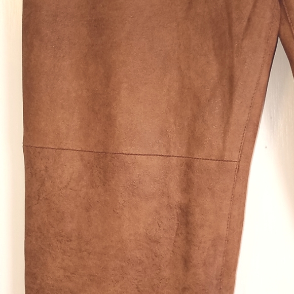 Forever 21 Tan Faux Suede Leather Straight Leg Pants in Size Medium - Picture 3 of 8